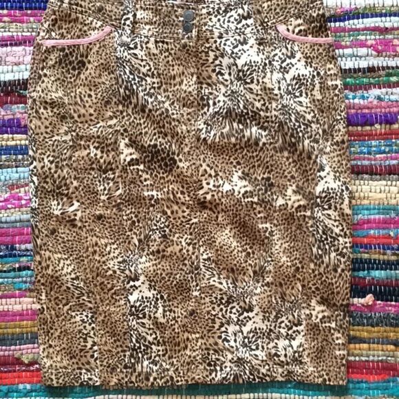 Miss Les Copains leopard skirt from France NWOT size 44 FR - Picture 9 of 12